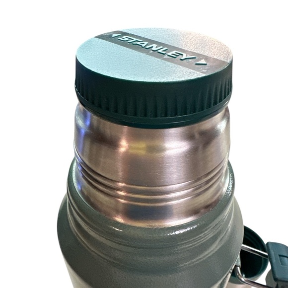 Stanley Classic Vacuum Insulated Wide Mouth Bottle Thermos Stainless Steel 1 L - Picture 5 of 7